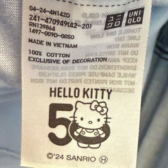 Uniqlo Hello Kitty 50th Anniversary UT Short Sleeve Cinnamoroll Tee. Small. - Picture 8 of 9